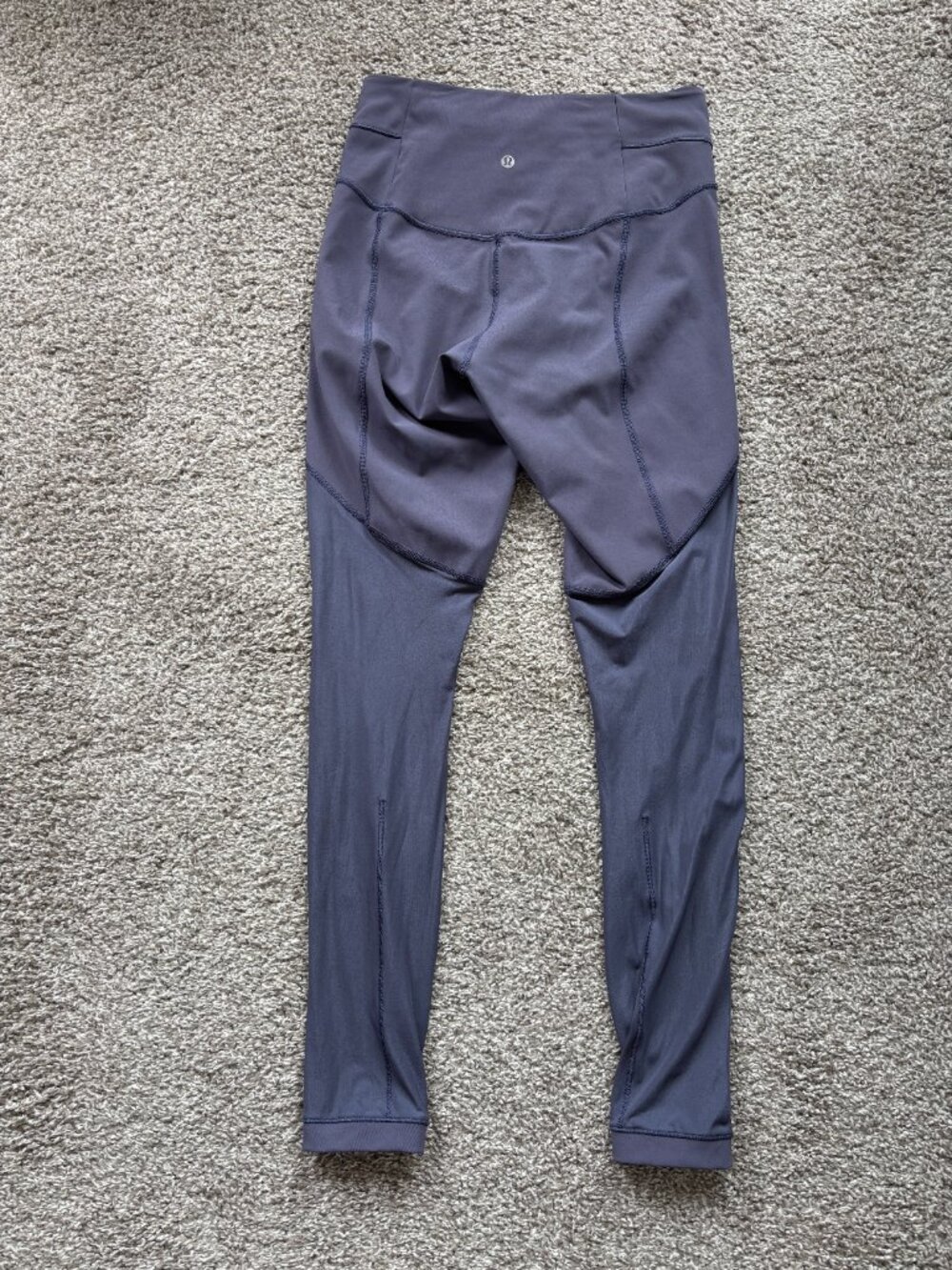 Lululemon Sculpt It Tights in a Size 8 - Picture 2 of 8